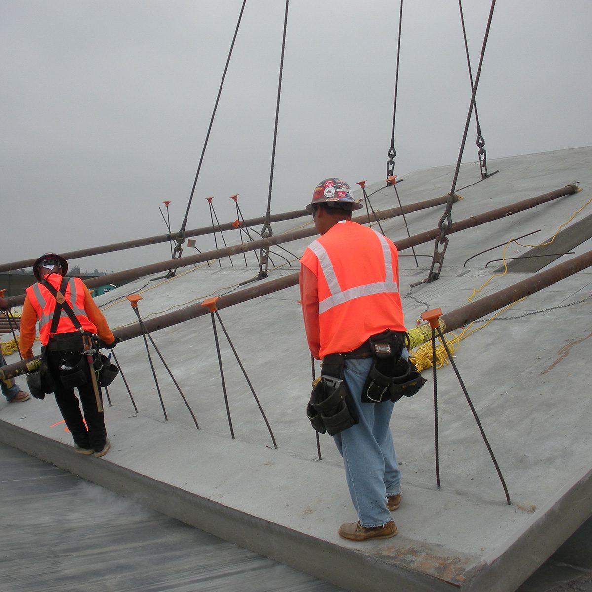 LAX Bus Terminal Largo Concrete