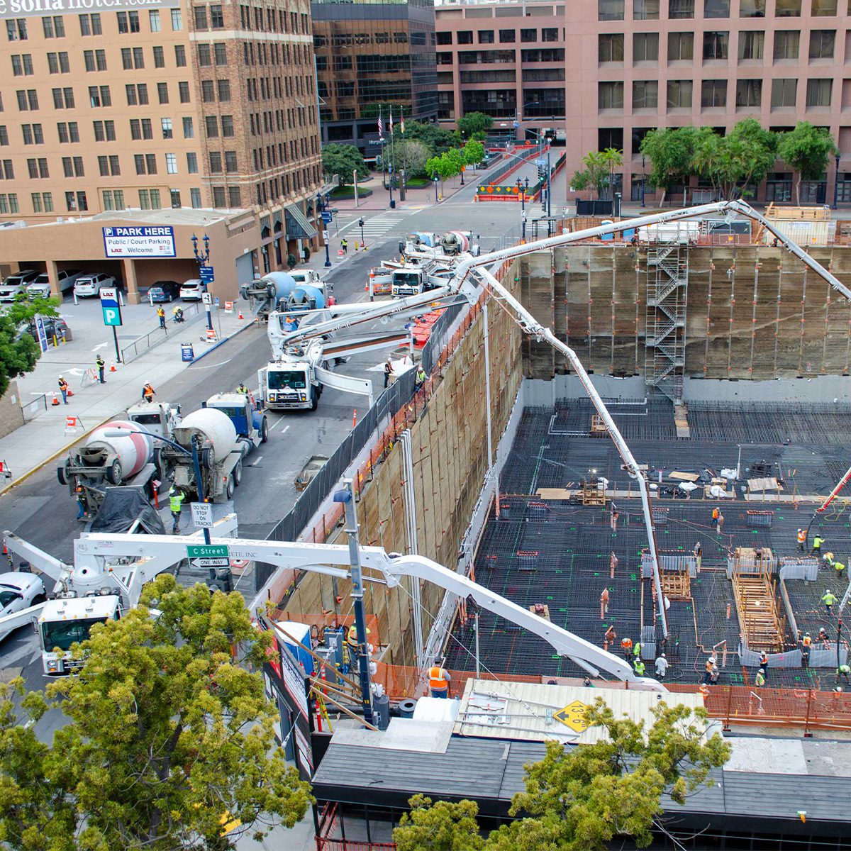 _0000s_0004_Courthouse Commons