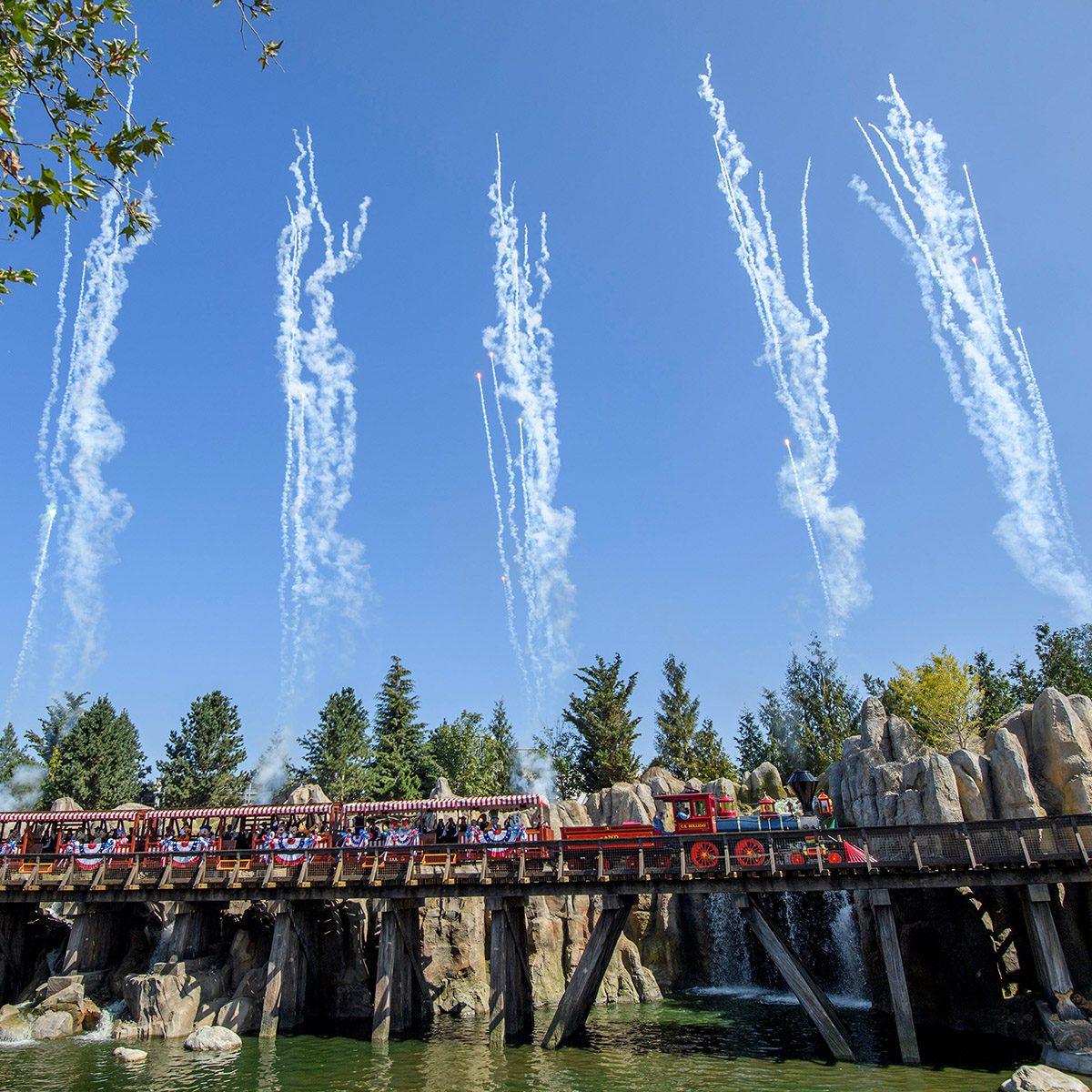 0000s_0004_Disney Frontierland Expansion