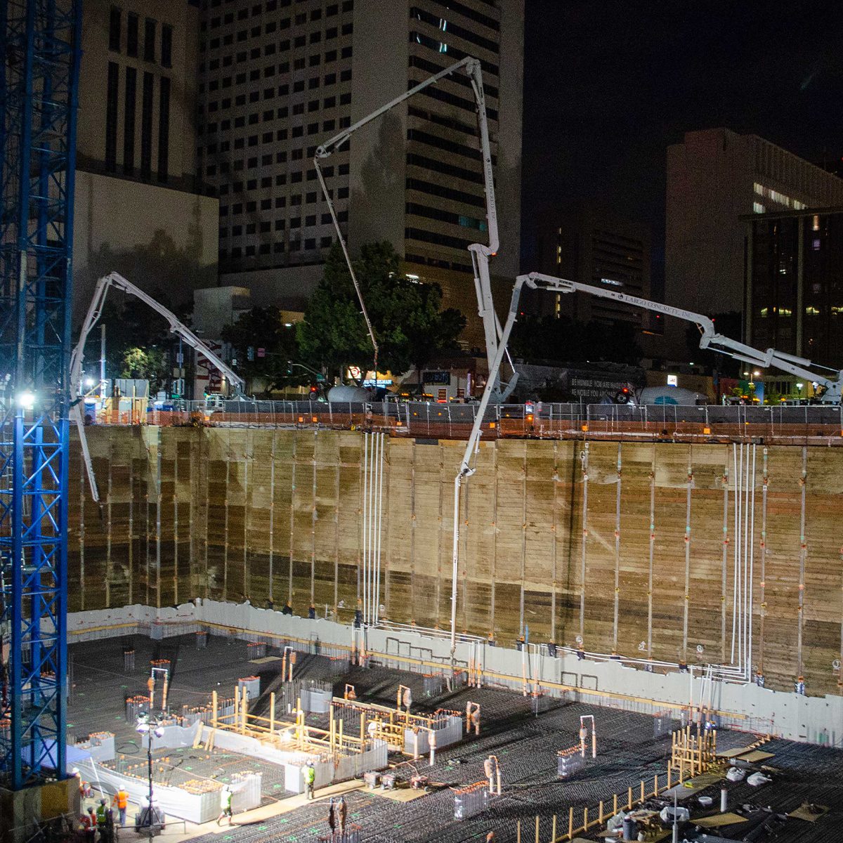 _0000s_0005_Courthouse Commons