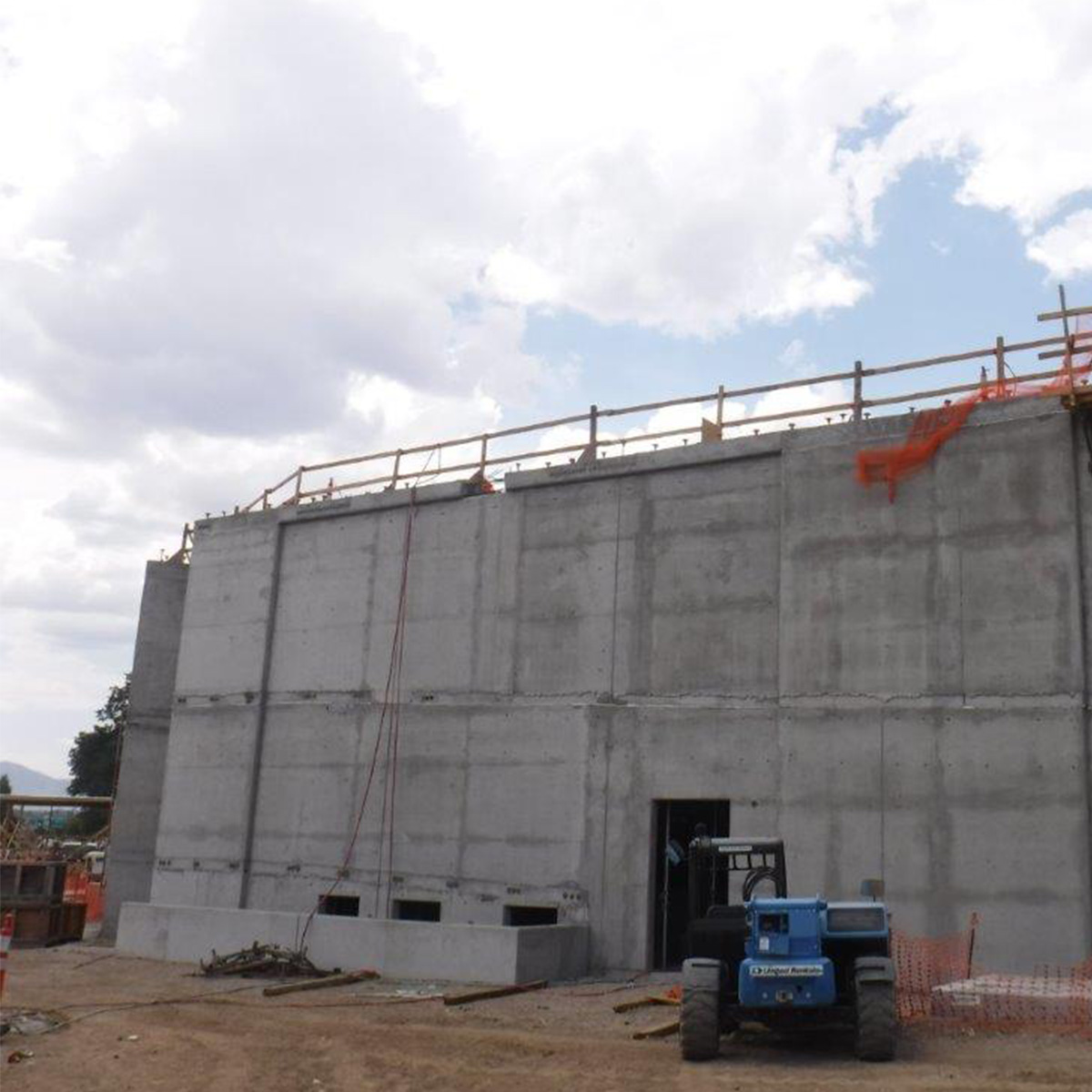 _0001s_0002_the HERE