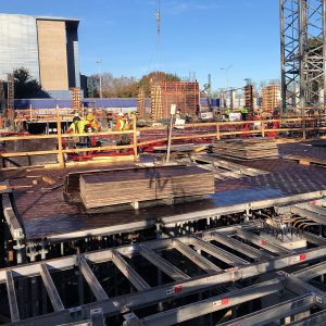 _0001s_0003_The Loren