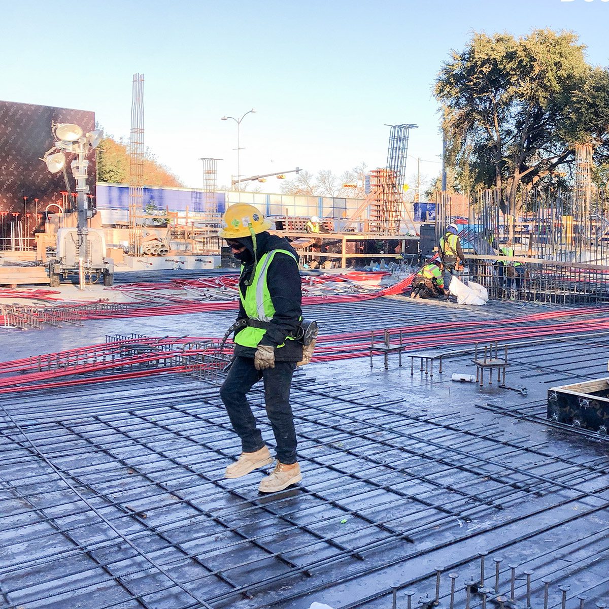 _0001s_0004_The Loren