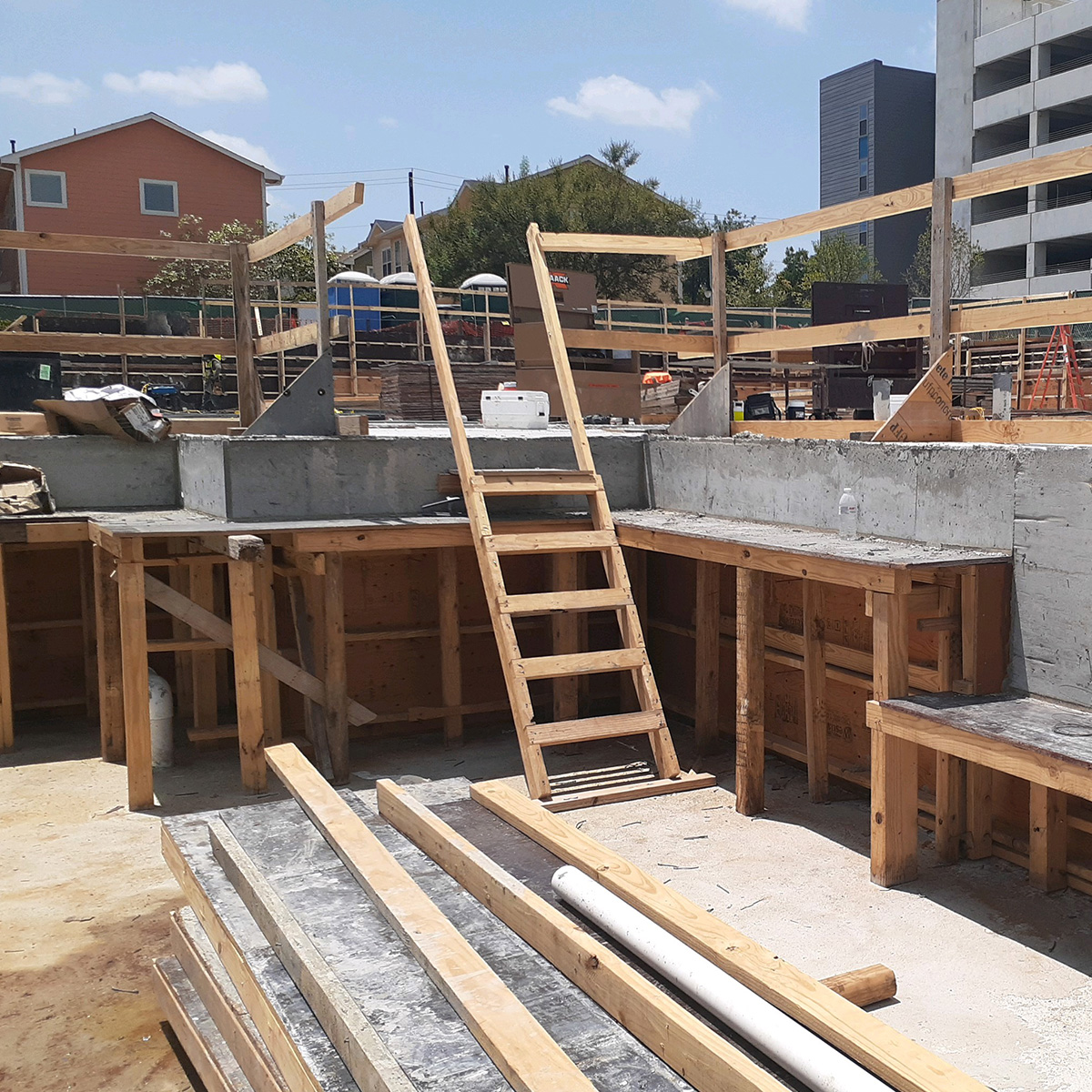 _0003s_0001_The Rail Apts