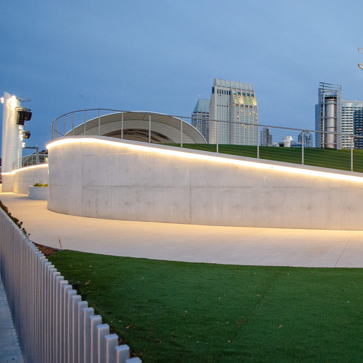 _0003s_0004_Symphony Park