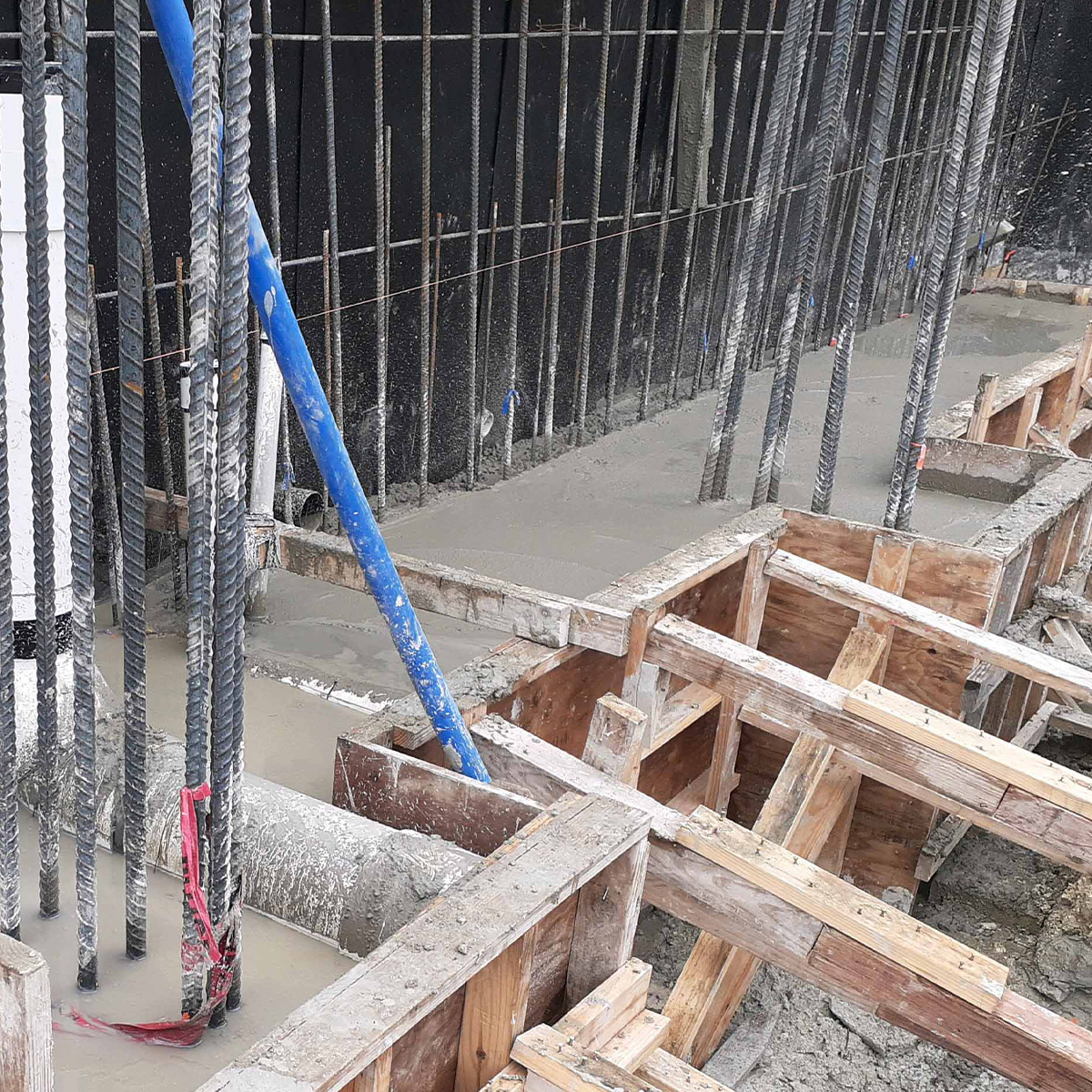 _0003s_0004_The Rail Apts