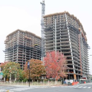 _0004s_0001_Silvery Towers