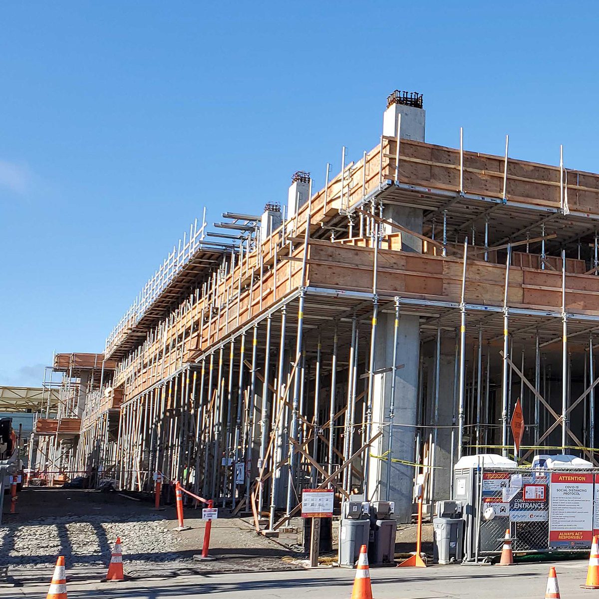 _0006s_0001_Milbrae Gateway