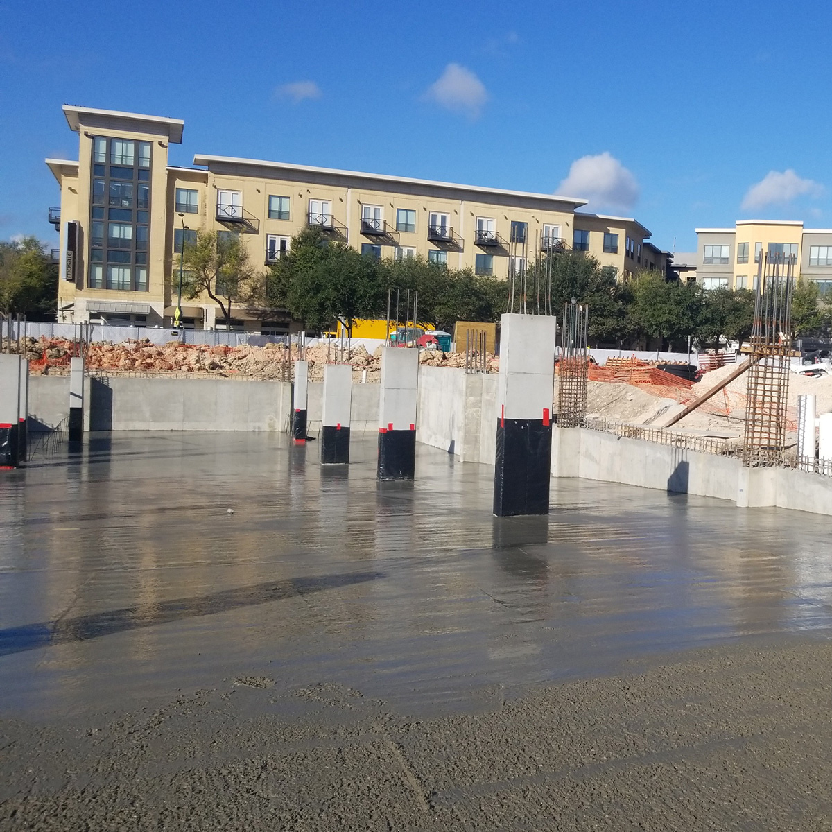 _0006s_0001_Parkside Condos